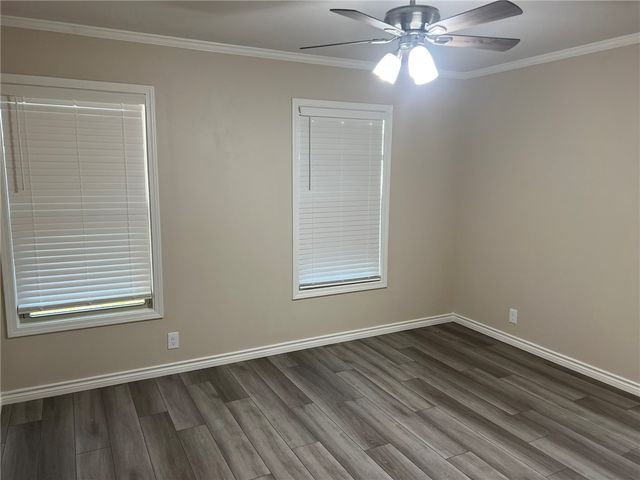 306 Circle Dr, Corpus Christi, TX 78412