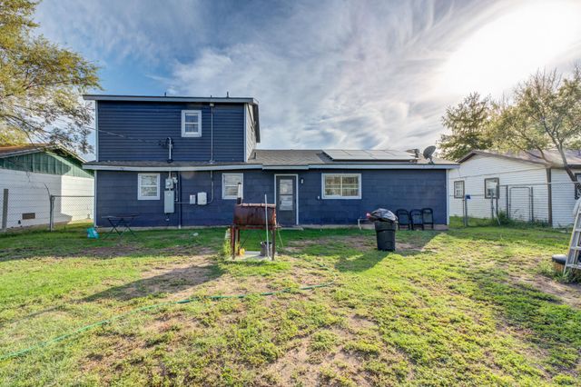 2901 Beech Avenue, Lubbock, TX 79404