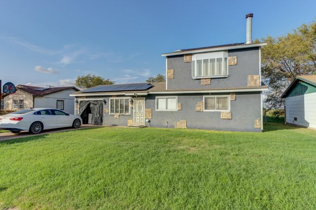 2901 Beech Avenue, Lubbock, TX 79404