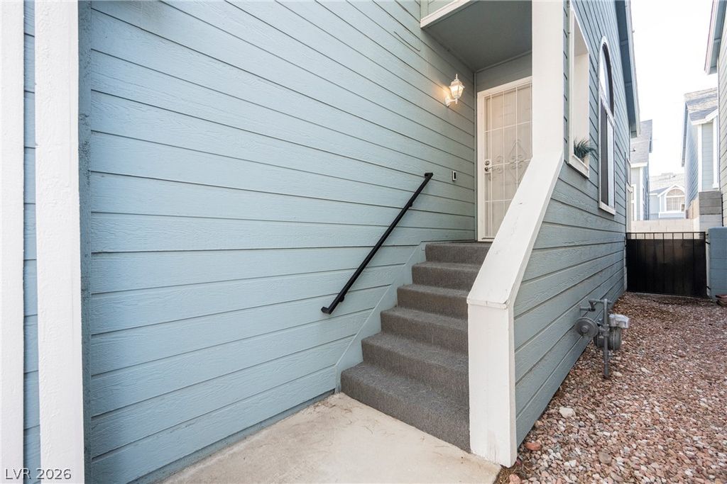 4947 Strauss Drive, Las Vegas, NV 89146 — photo 3