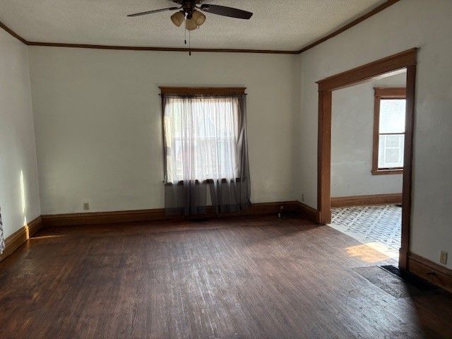 206 N Monroe Street, Prairie City, IA 50228