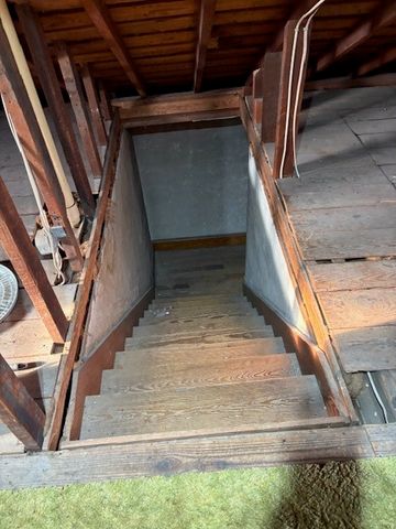 206 N Monroe Street, Prairie City, IA 50228