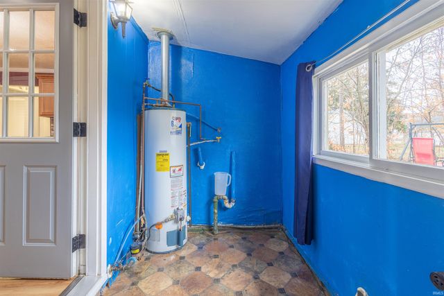 3827 Newport Avenue, Fort Wayne, IN 46805