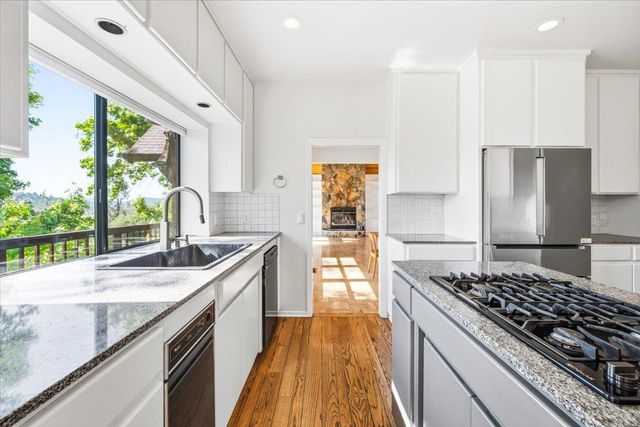 13983 Hidden Ridge Ct, Penn Valley, CA 95946