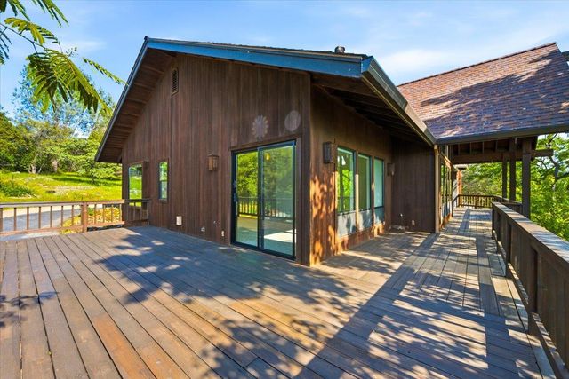 13983 Hidden Ridge Ct, Penn Valley, CA 95946