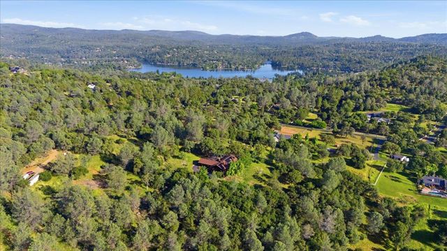13983 Hidden Ridge Ct, Penn Valley, CA 95946