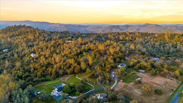 13983 Hidden Ridge Ct, Penn Valley, CA 95946