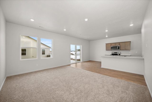 13540 W Crosswinds Ave, Airway Heights, WA 99001