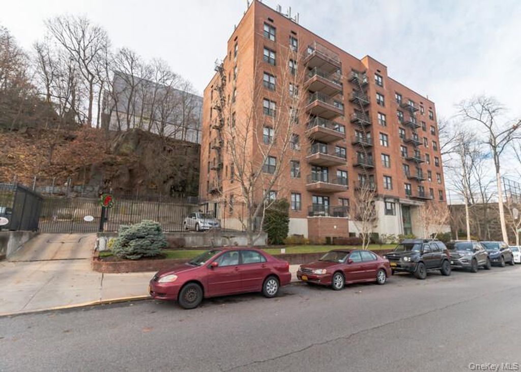 5235 Post Road 1B, Bronx, NY 10471 — photo 2
