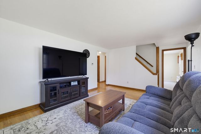 1485 Suffield Street, Suffield, CT 06078