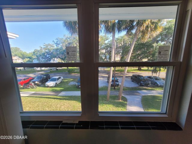500 S Beach St Apt J4, Daytona Beach, FL 32114