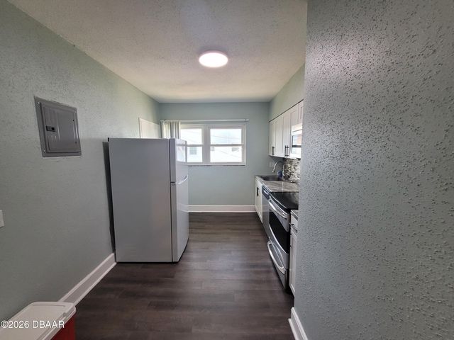 500 S Beach St Apt J4, Daytona Beach, FL 32114