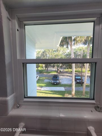 500 S Beach St Apt J4, Daytona Beach, FL 32114