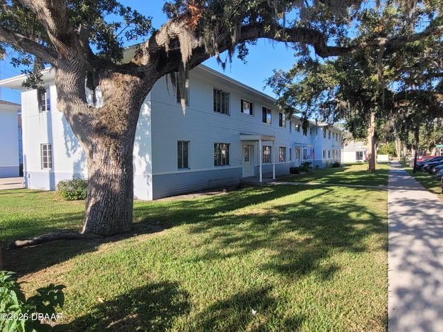 500 S Beach St Apt J4, Daytona Beach, FL 32114