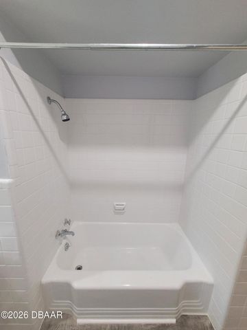 500 S Beach St Apt J4, Daytona Beach, FL 32114