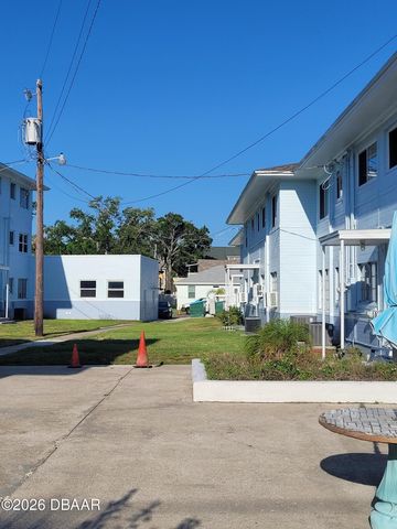 500 S Beach St Apt J4, Daytona Beach, FL 32114