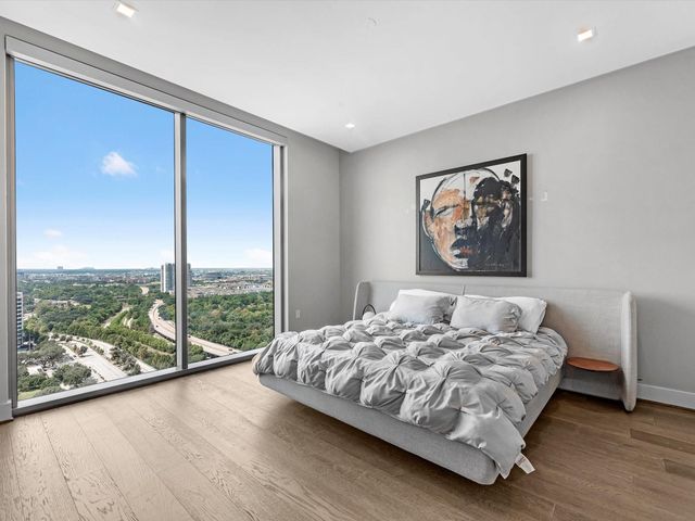 1711 Allen Parkway 2102, Houston, TX 77019