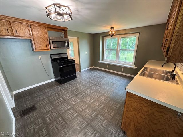 209 W Washington Street, Lisbon, OH 44432