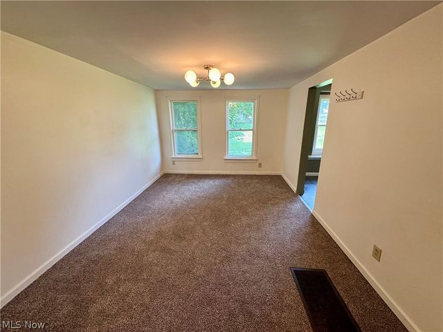 209 W Washington Street, Lisbon, OH 44432