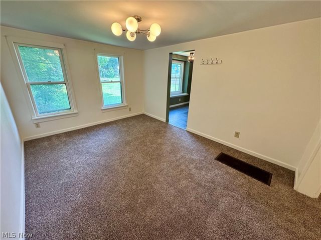 209 W Washington Street, Lisbon, OH 44432