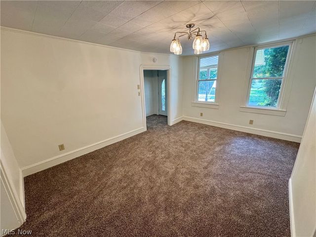 209 W Washington Street, Lisbon, OH 44432