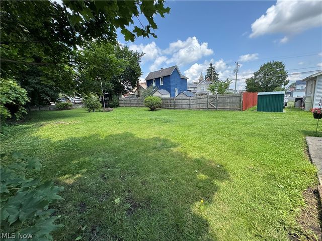 209 W Washington Street, Lisbon, OH 44432