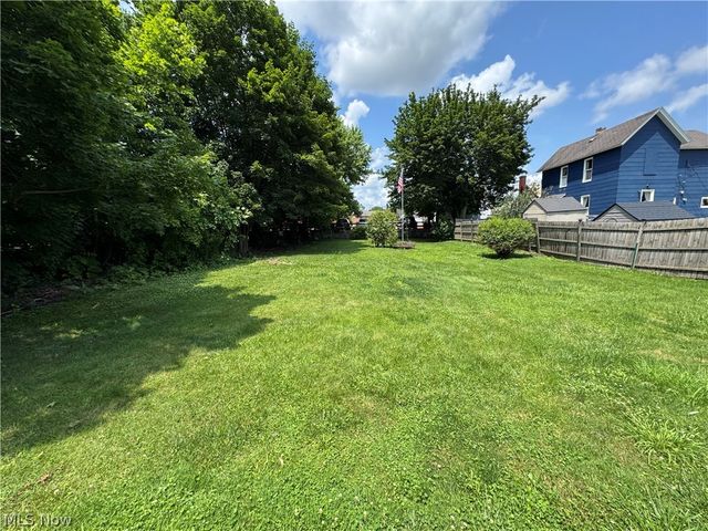 209 W Washington Street, Lisbon, OH 44432