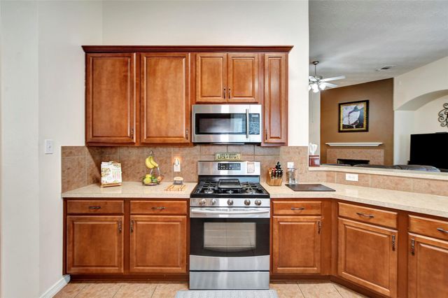 38114 E Sulphur Creek Drive, Magnolia, TX 77355