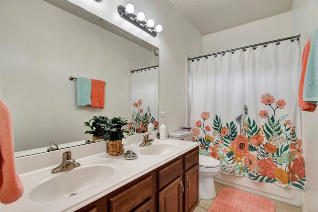 38114 E Sulphur Creek Drive, Magnolia, TX 77355