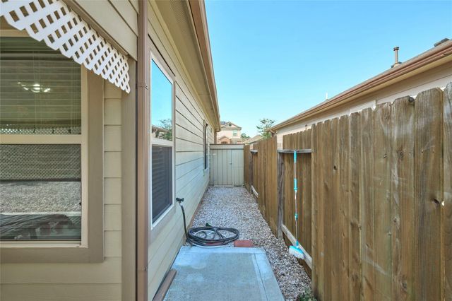 2020 Cedar Tree Court, Conroe, TX 77301