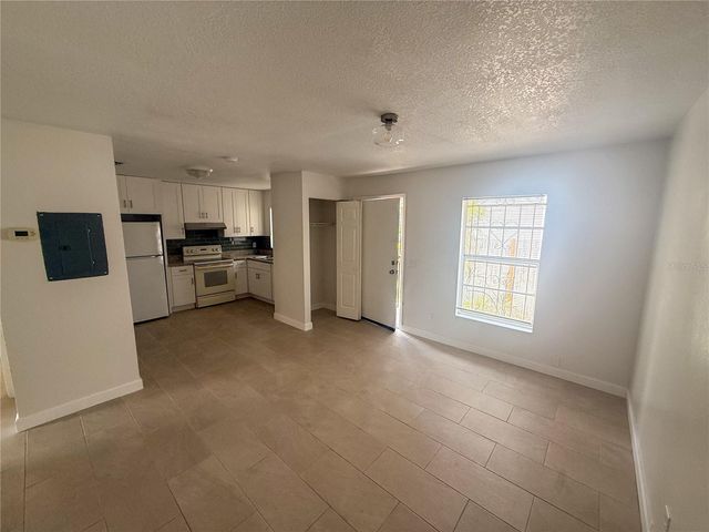 7517 LAKESHORE DRIVE A, Tampa, FL 33604