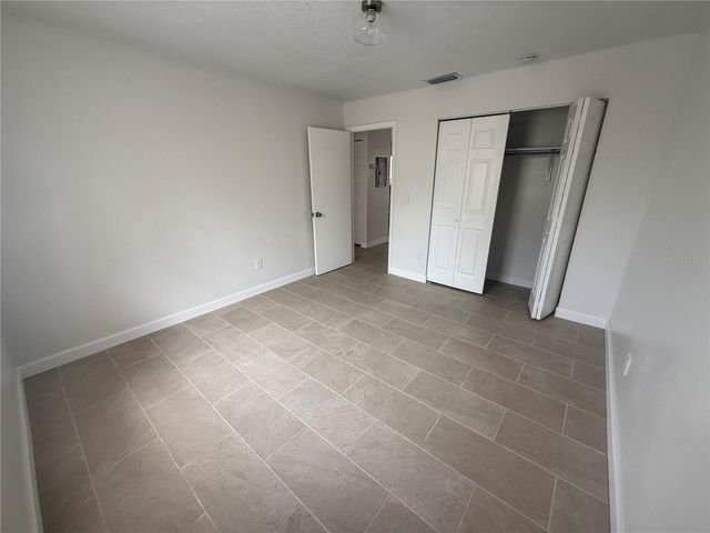 7517 LAKESHORE DRIVE A, Tampa, FL 33604