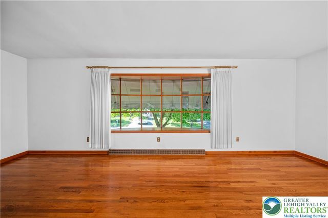 2530 Rosewood Drive, Hanover Twp, PA 18017