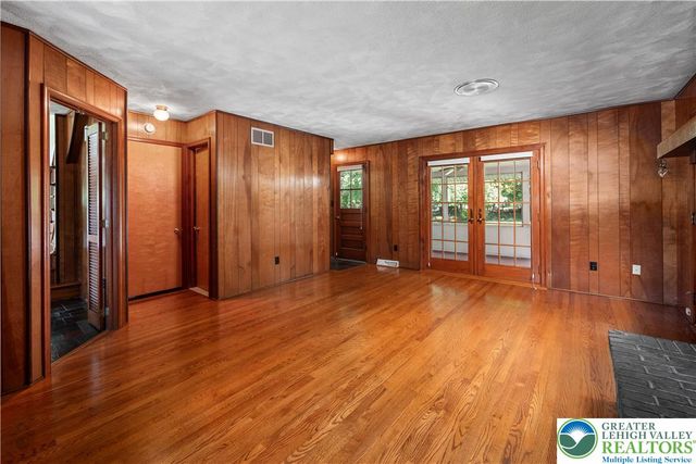 2530 Rosewood Drive, Hanover Twp, PA 18017