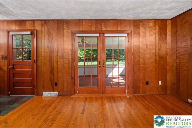 2530 Rosewood Drive, Hanover Twp, PA 18017