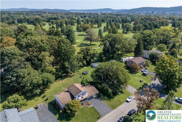 2530 Rosewood Drive, Hanover Twp, PA 18017