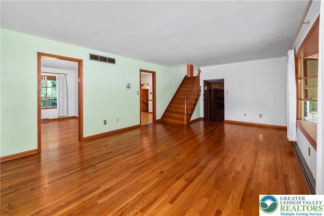 2530 Rosewood Drive, Hanover Twp, PA 18017