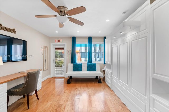 336 Arthur Street 118, Hollywood, FL 33019