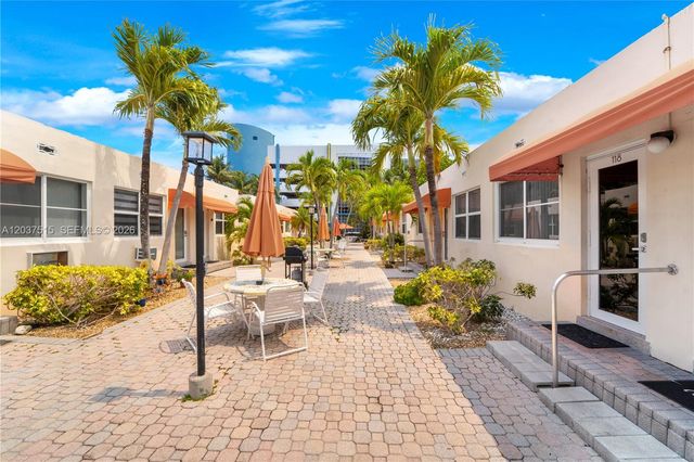 336 Arthur Street 118, Hollywood, FL 33019