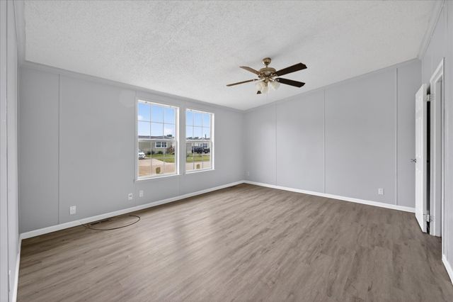 951 Lariat Lane, Mansfield, TX 76063