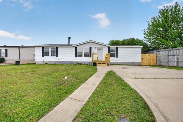 951 Lariat Lane, Mansfield, TX 76063