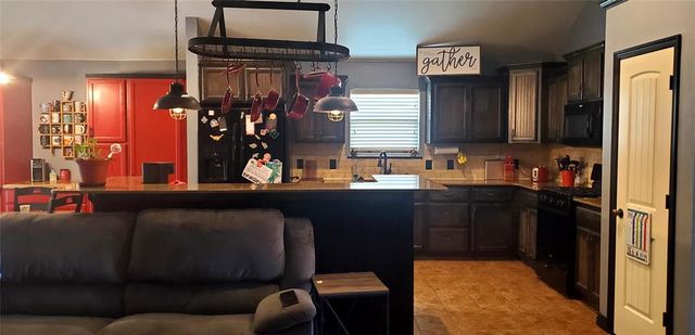 501 Parsons Drive, Yukon, OK 73099