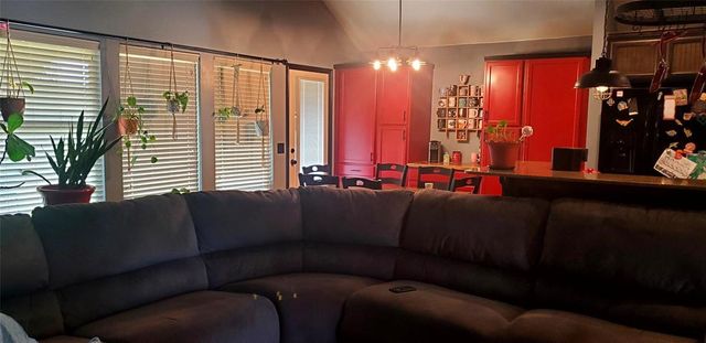 501 Parsons Drive, Yukon, OK 73099