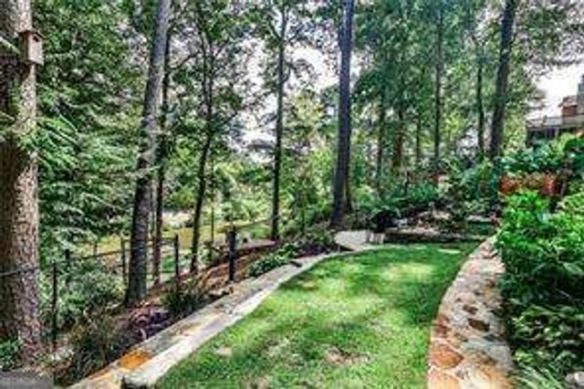572 Lake Drive, Snellville, GA 30039