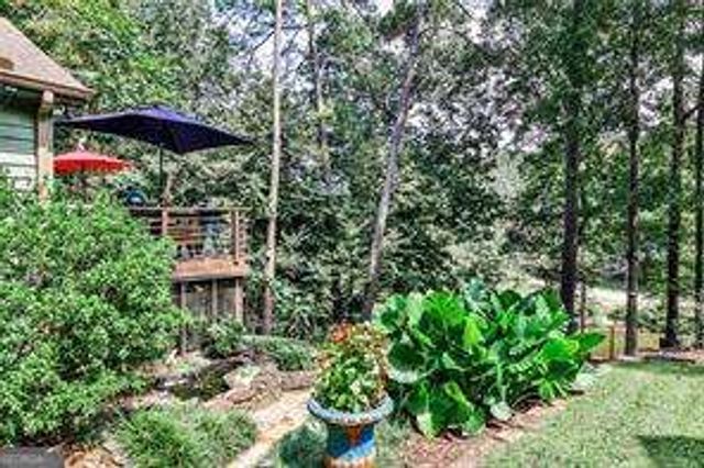 572 Lake Drive, Snellville, GA 30039