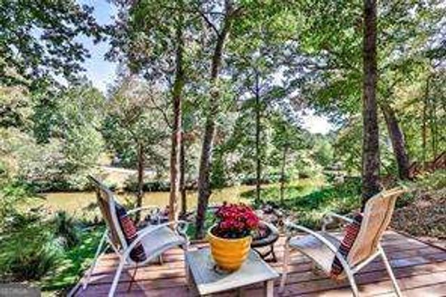 572 Lake Drive, Snellville, GA 30039