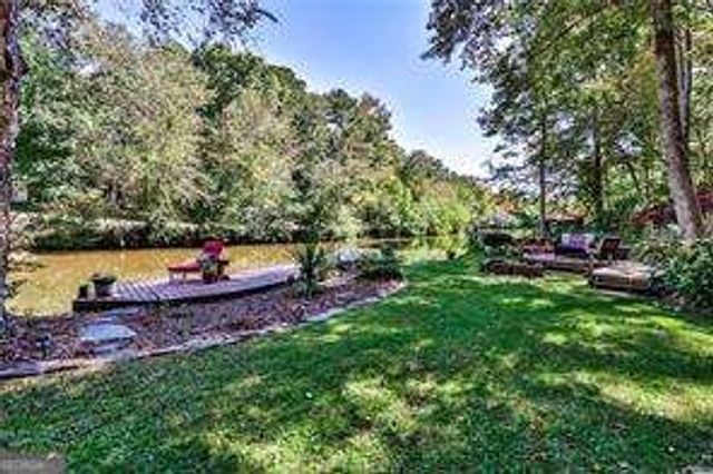 572 Lake Drive, Snellville, GA 30039
