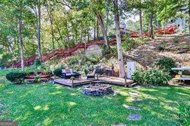 572 Lake Drive, Snellville, GA 30039