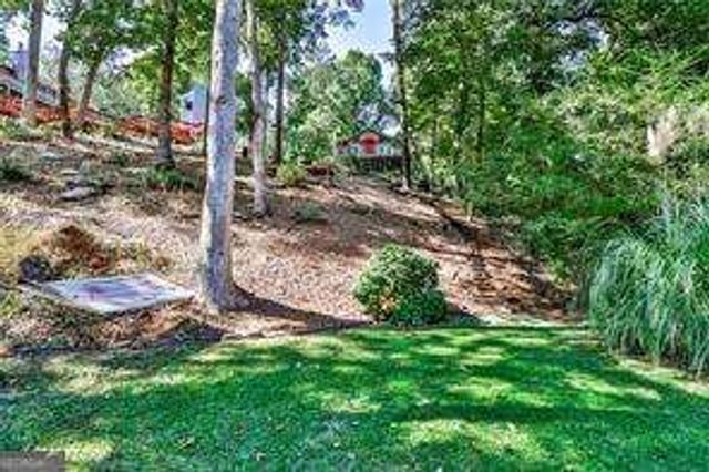 572 Lake Drive, Snellville, GA 30039
