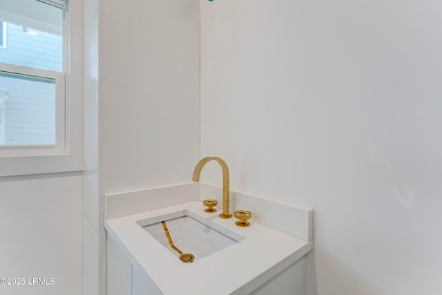 1013 11th Street, Port Royal, SC 29935